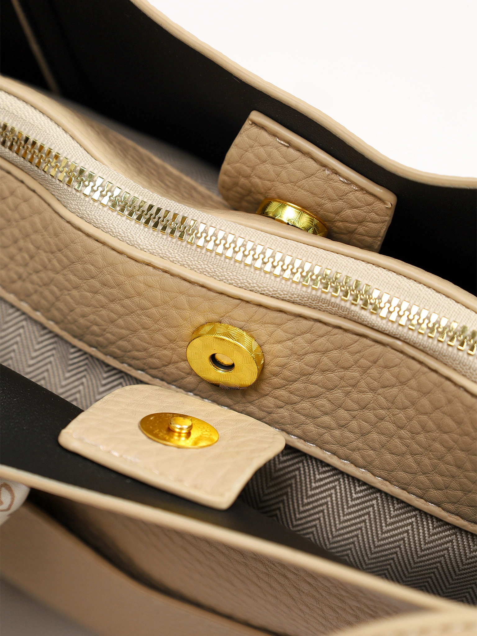 Сумка-тоут с декоративным платком в ассортименте